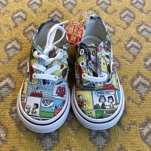 Vans toddler size 5 Peanuts comic strip Edition